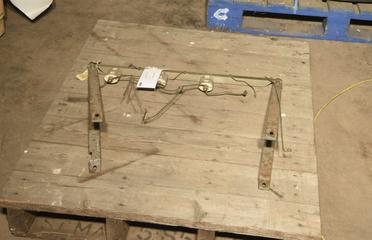 Support Bracket for Valve Top-Cap Connectors