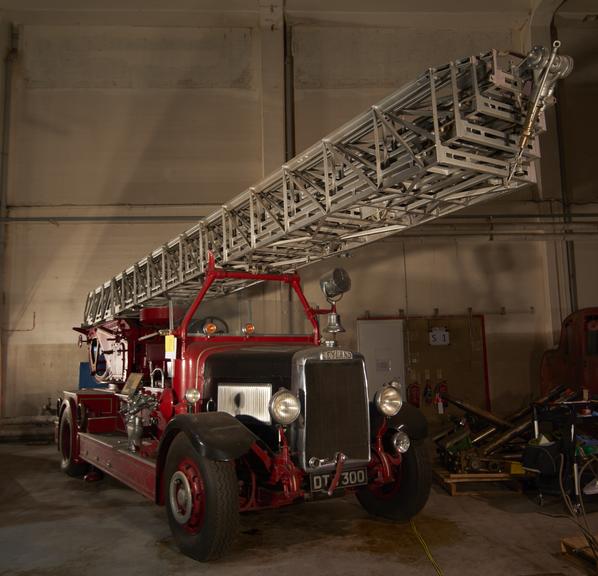 Leyland fire engine, c 1938