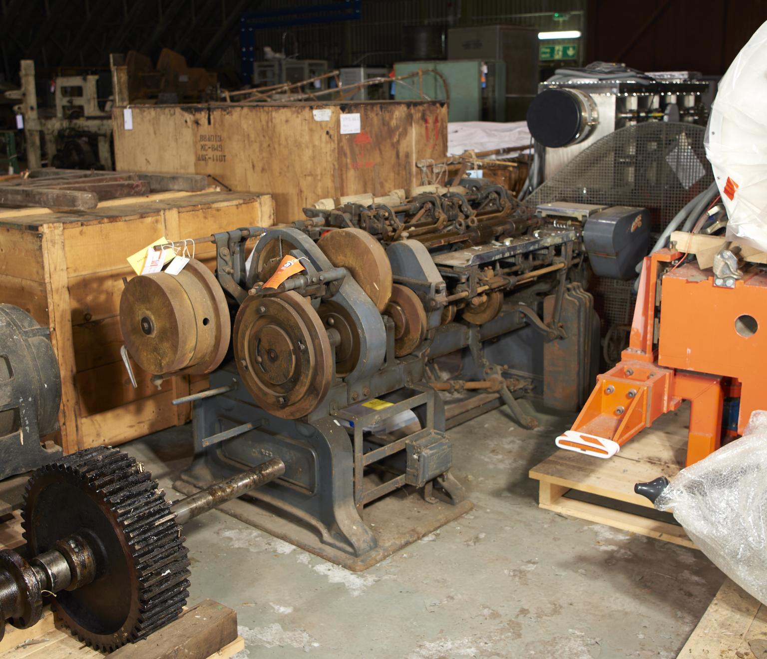 Combing machine