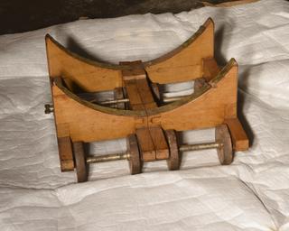 Support trollies for Greathead Shield