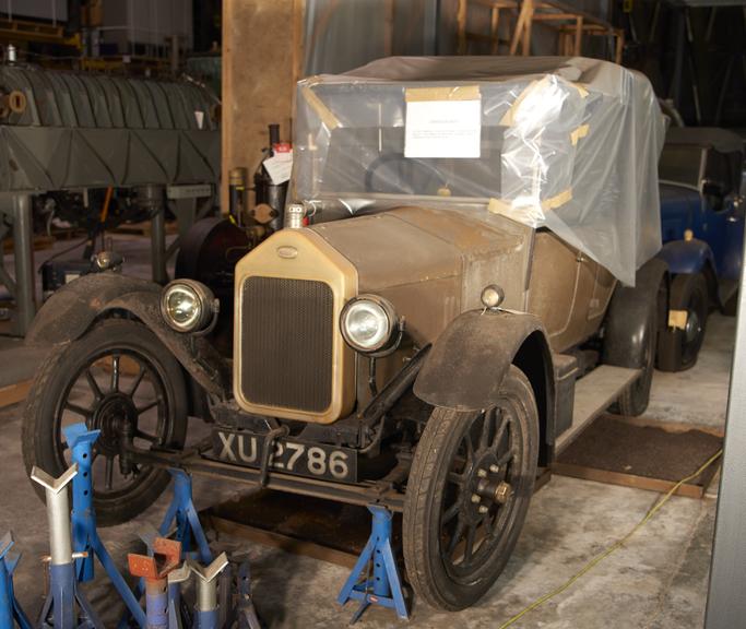 Wolseley 10 Motor Car