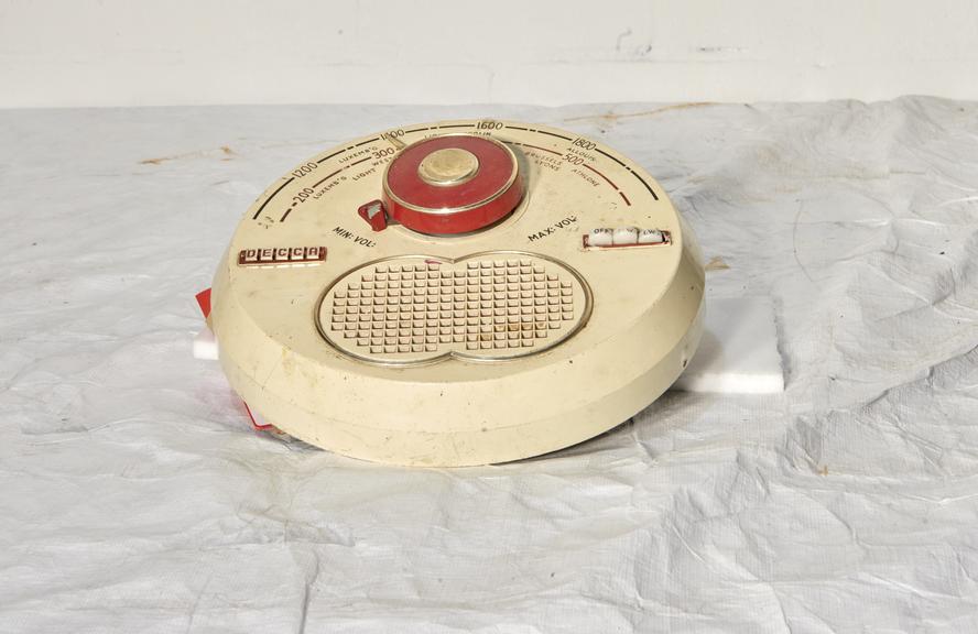 Decca TPW-70 Radio Receiver.  AM radio