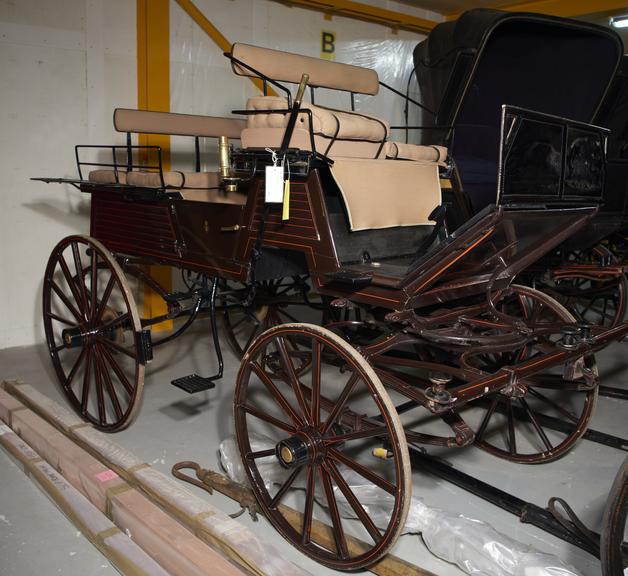 Four-wheeled Dog Cart, Late 19th Century