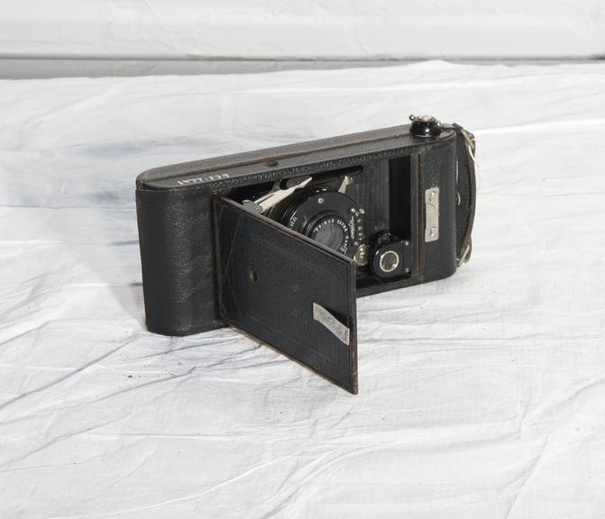 Butcher's No. 10 Watch Pocket Carbine Camera