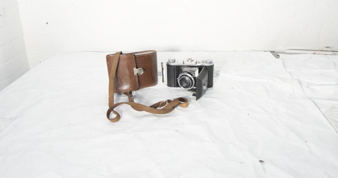 Ensign "Selfix 820" Roll Film Camera