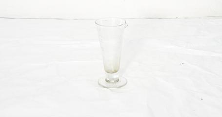 Four Ounce Hand Engraved Glassmeasure