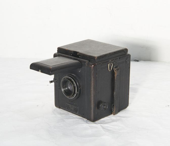 Ensign Popular Reflex Camera