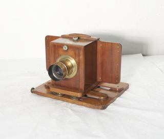 Early Stereoscopic Camera