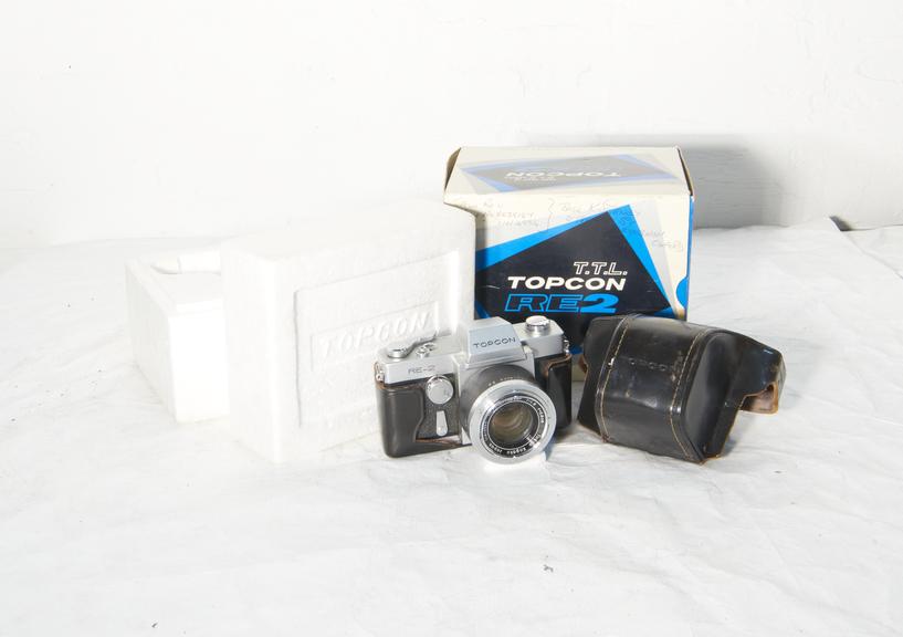 "Topcon RE-2" Single Lens Reflex Camera