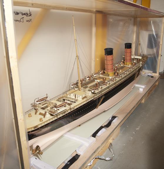 Whole Model of the Cunard Line SS 'Campania'