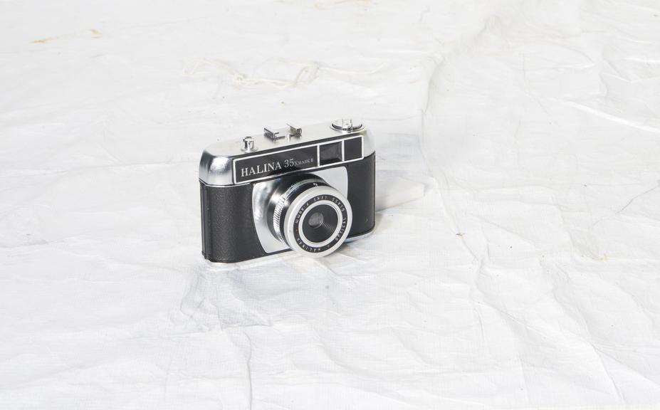 Halina 35X Mark II 35mm Camera