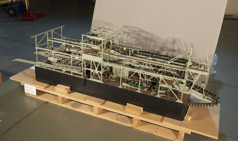 Working Model of a Tin Dredger