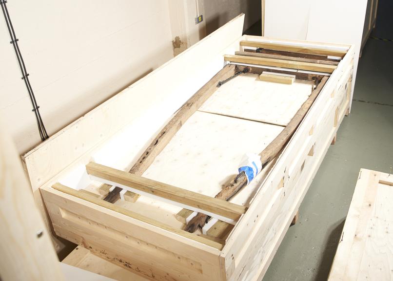 Harness of Wooden Horse Gin