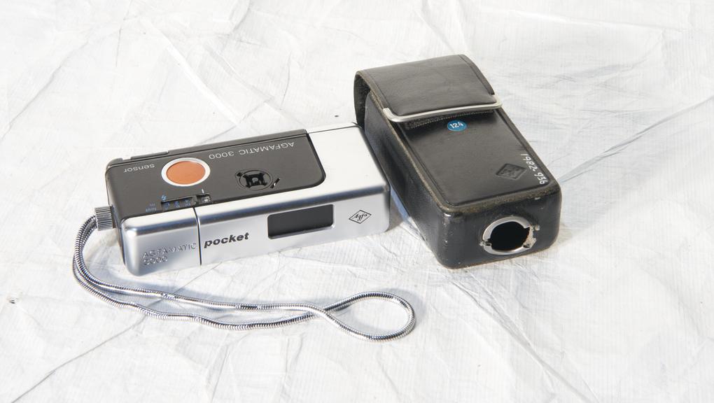 Agfa Agfamatic 3000 Pocket Sensor Camera