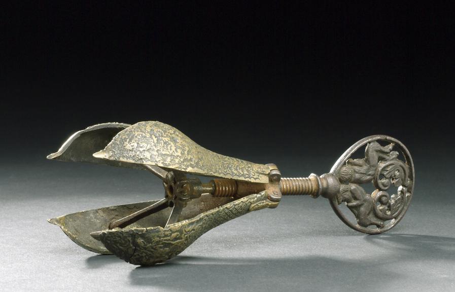 Poire d'angoisse or choke pear, c. 1600