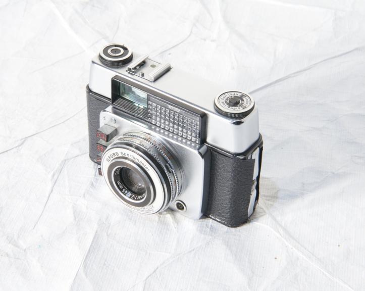 Ilford "Sportmaster" 35mm. camera with 45mm. f2.8 Dacora Dignar lens