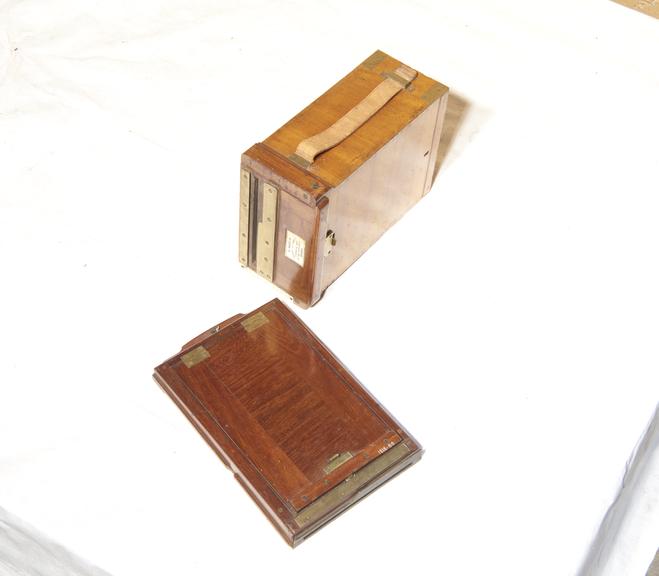 Hare's Patent Automatic Changing Box