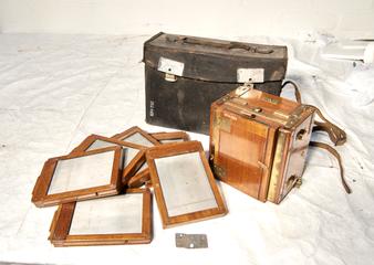 'The Sanderson' Camera 'Tropical' Model by Houghton Ltd