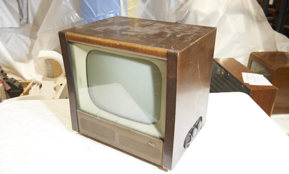 GEC BT 1252 Table-Top Television Receiver