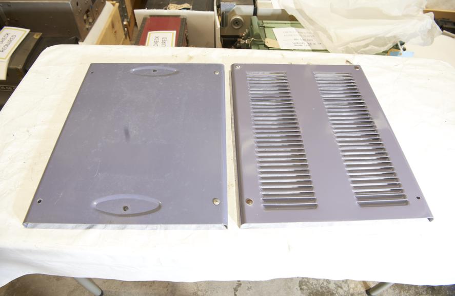Top and Bottom Covers for Waveform Monitor