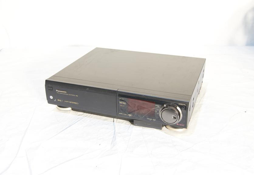 Panasonic NV-FS2000 Video Cassette Recorder