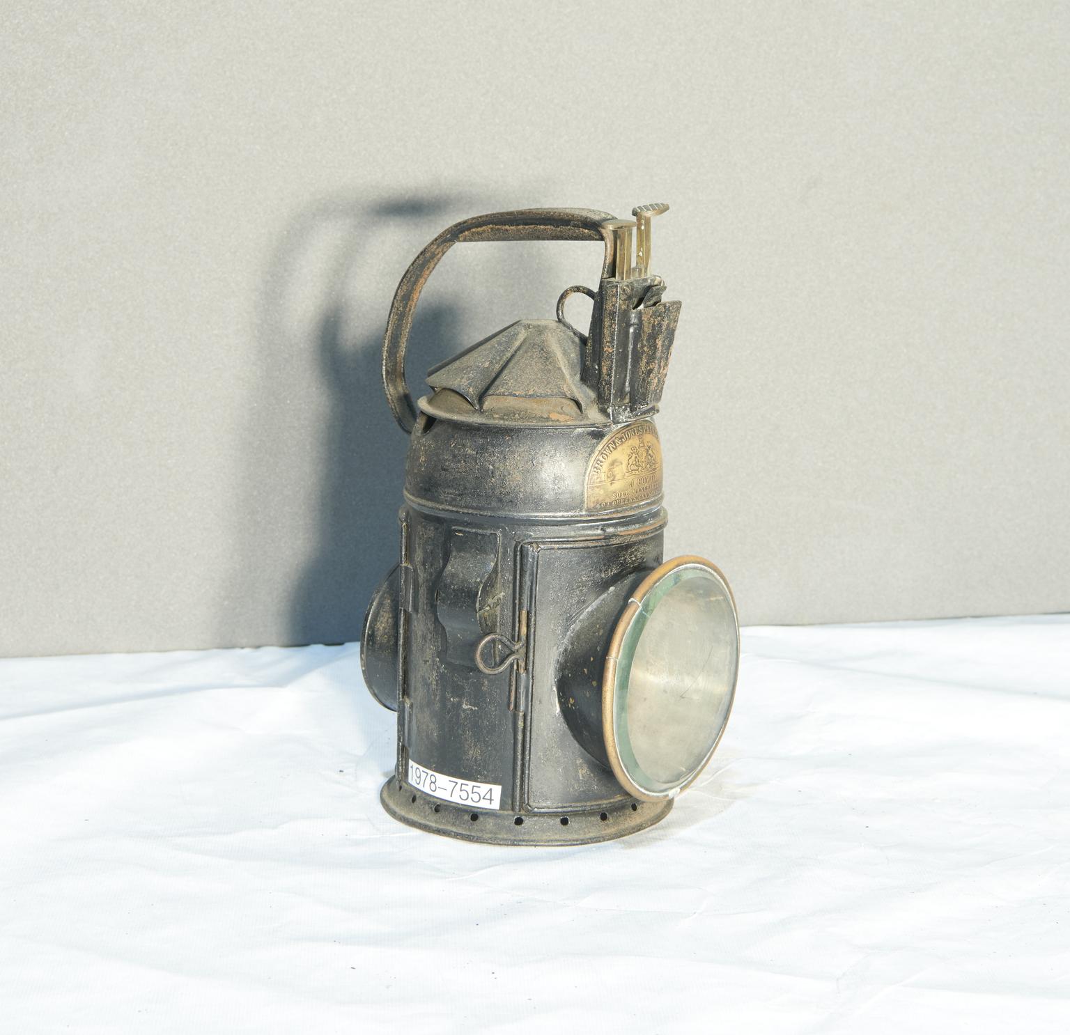 Three Aspect Guard's Handlamp | Science Museum Group Collection