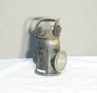 Three Aspect Guard's Handlamp