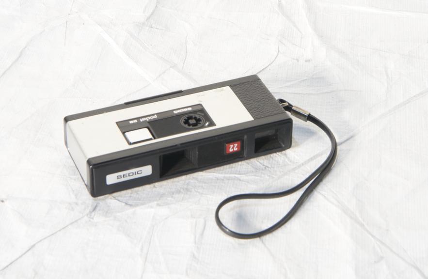 Sedic 22 Pocket Camera for 110 Cartridge Film
