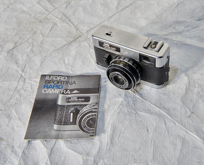 Ilford "Sportina Rapid" 35mm. camera with original instructions