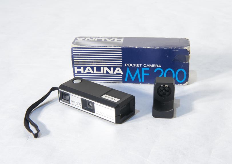 Halina MF200 Camera