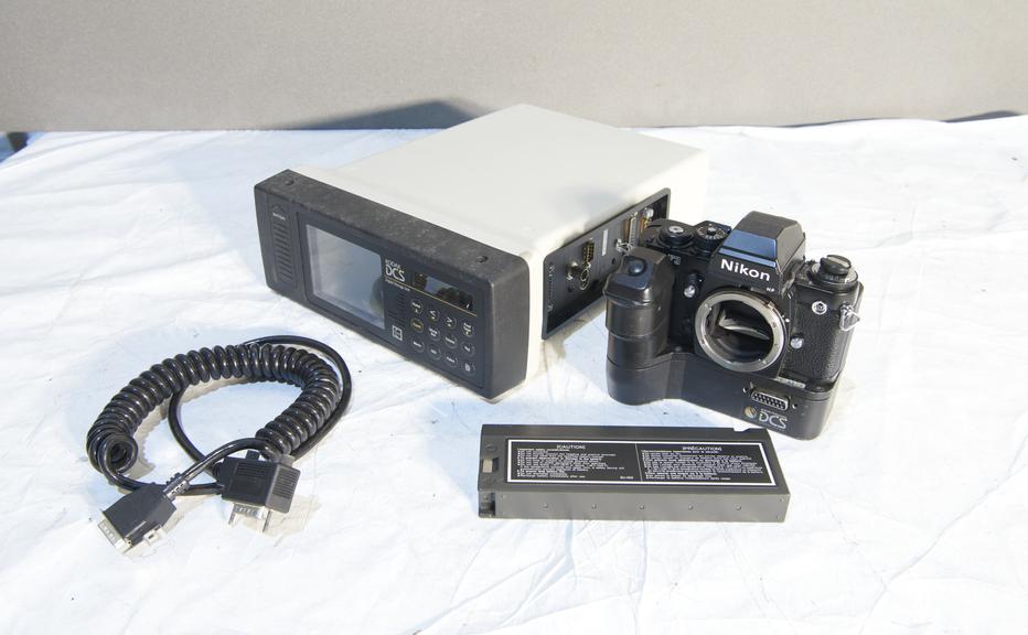 Kodak DC3 Camera Back and Digital Storage Unit