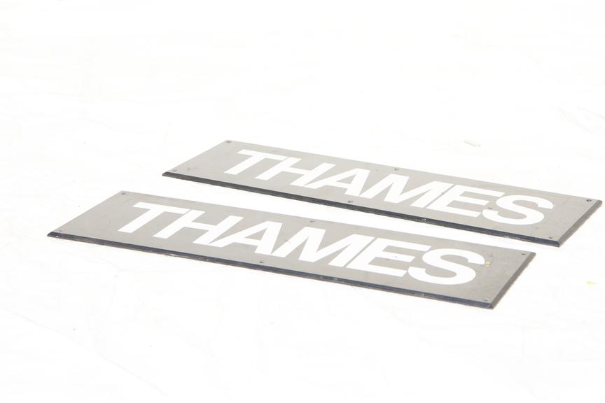 Thames Logo Panel