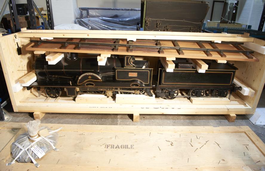 model London & North Western Railway express compound locomotive