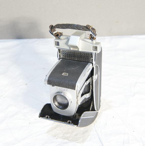 Super Kodak Six-20 camera No. 2223, c. 1938.