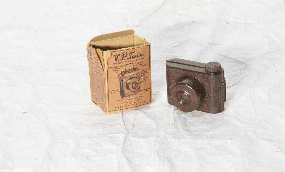 VP Twin Pocket Camera in Original Box