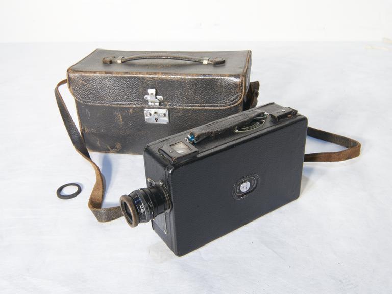 Cine Kodak Model B.B. Junior camera for 16mm. film made by Kodak Limited