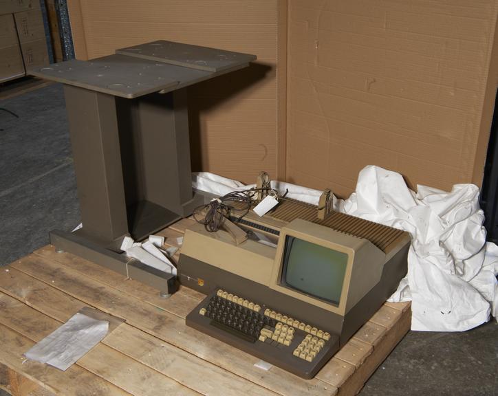 ITT Cheetah 87 Telex Machine