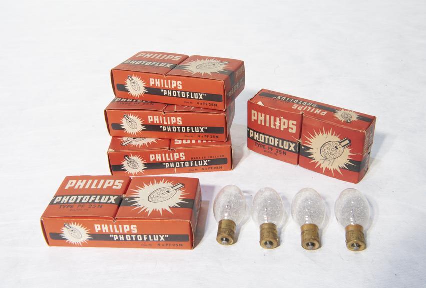 Packets of Philips "Photoflux" Flash Bulbs Type PF 25 N