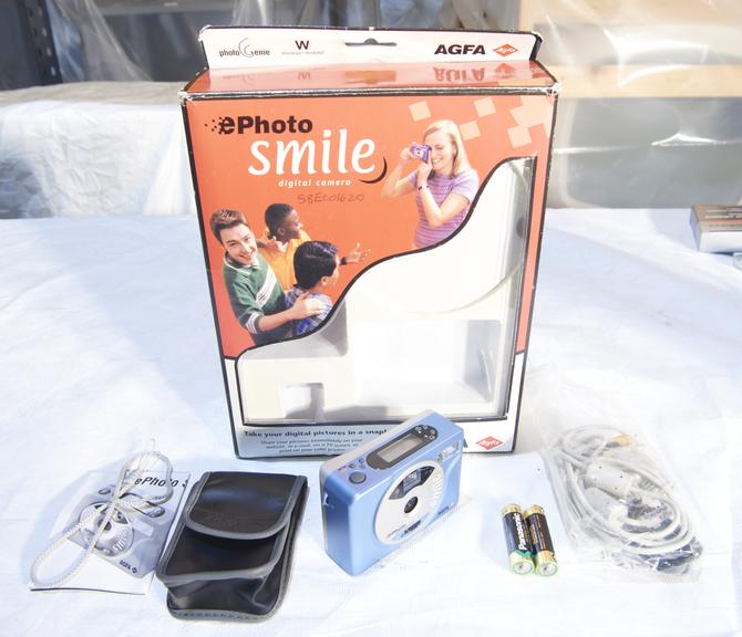 Agfa ePhoto Smile digital camera with original box.