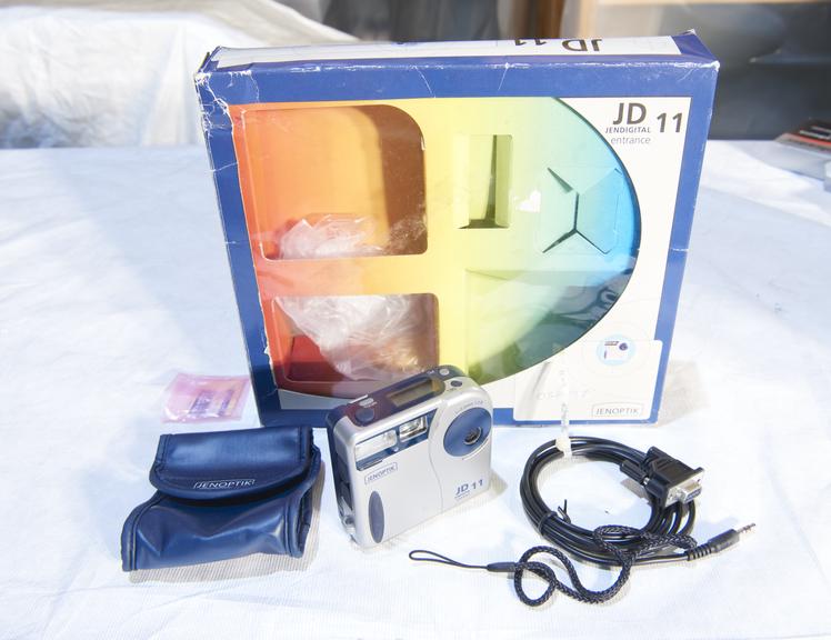 Jenoptik JD-11 digital camera with original box.