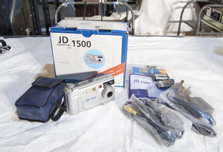 Jenoptik JD-1500 digital camera with original box.