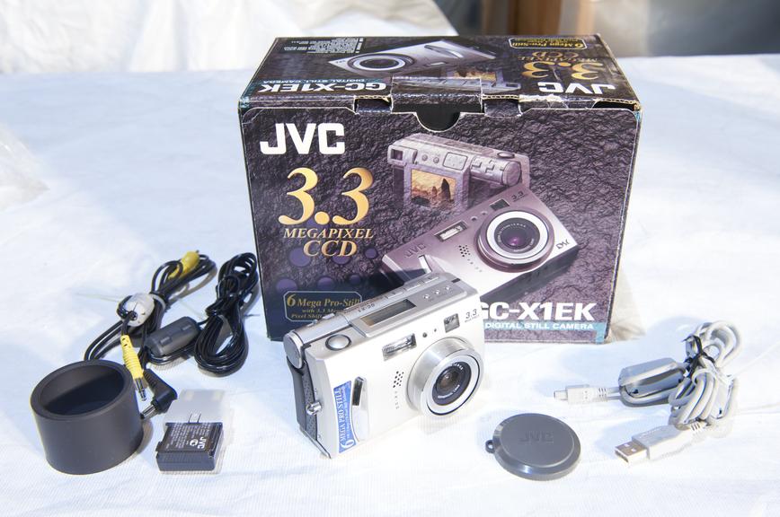 JVC GC-X1EK digital camera