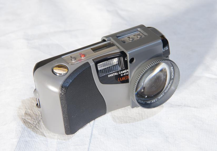 Olympus C-410L digital camera