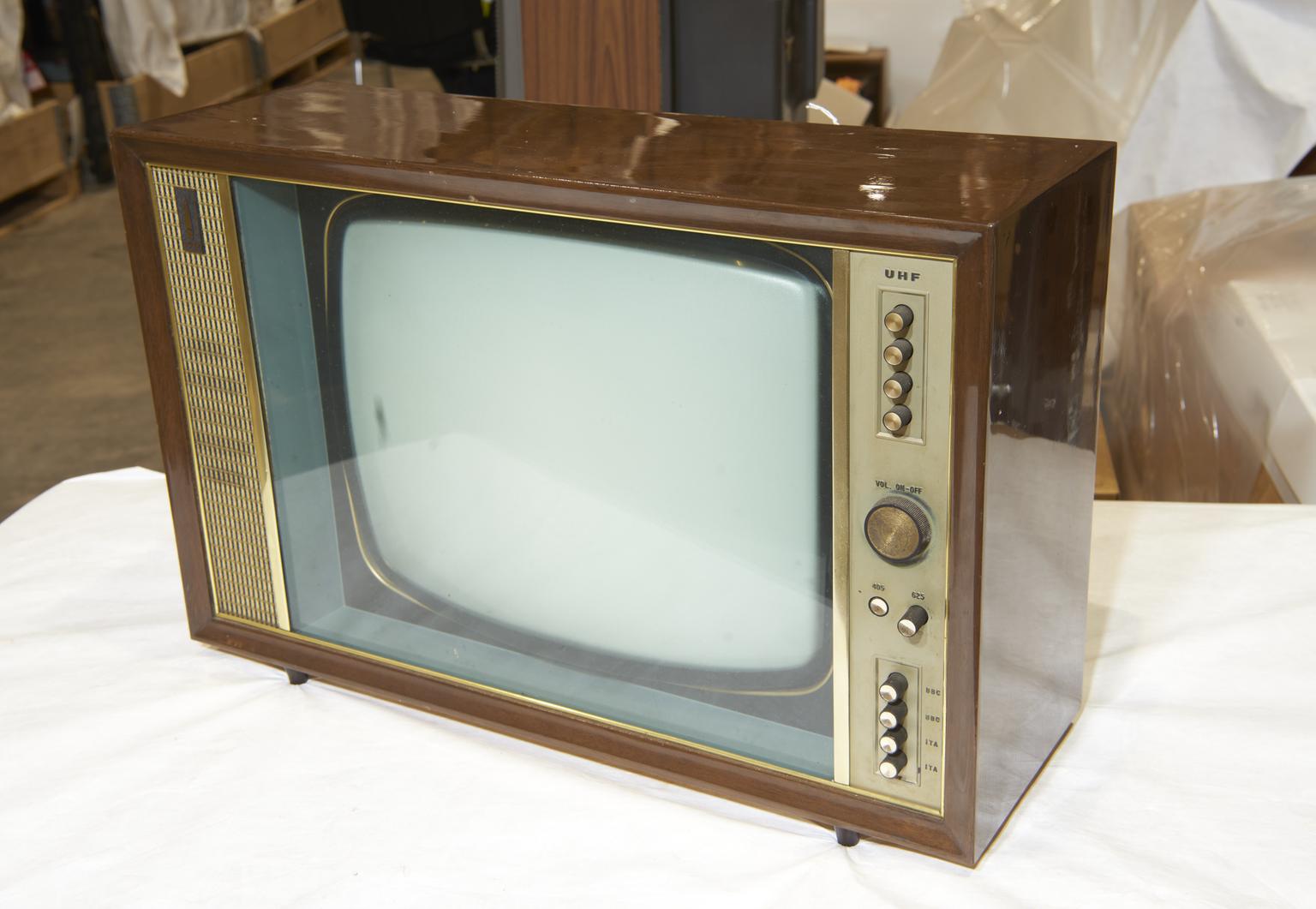 Bush TV125U Monochrome Television Receiver, 1964 | Science Museum Group ...