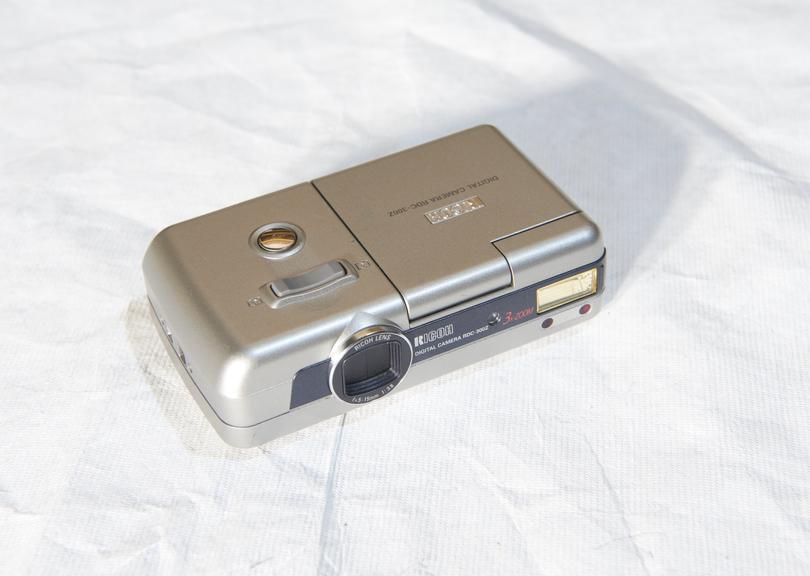 Ricoh RDC-300z digital camera