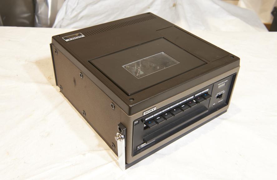 Sony Professional U-matic Portable VCR