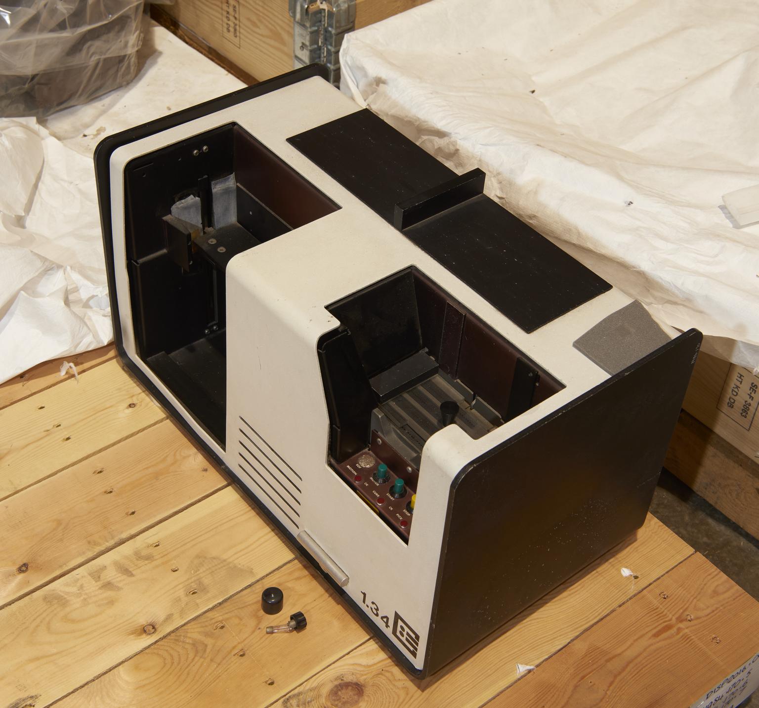 Computer Card Reader 1970s Punched Card Reader for 48K Minicomputer | Science Museum Group Collection