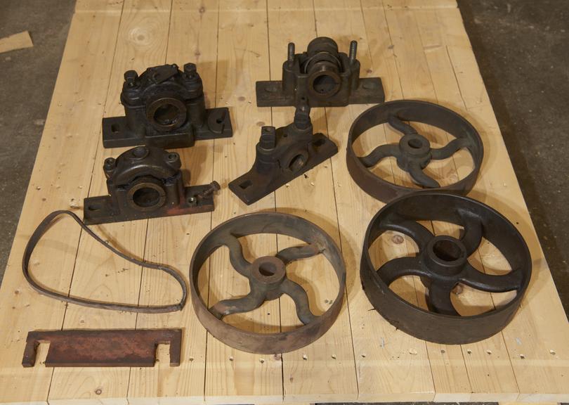 Seven Pulley Components