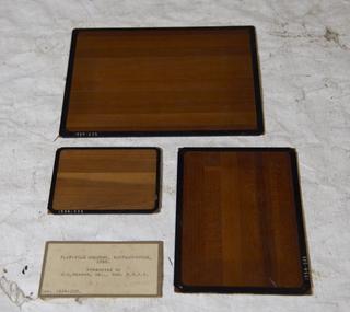Three Holders of Graded Size for Flat Film