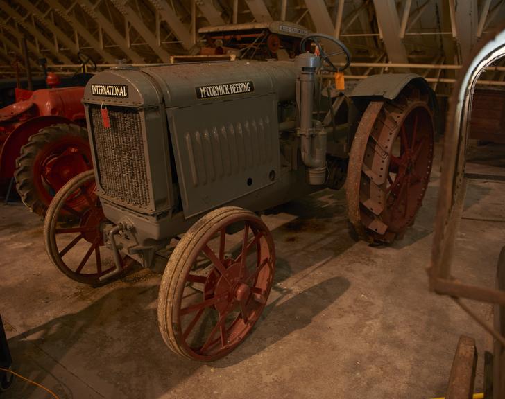 International Harvester 10/20 tractor, 1925.